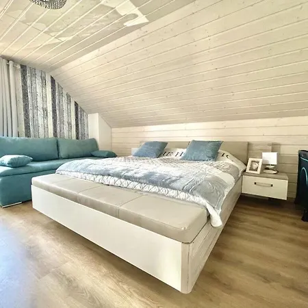 Meadow Piece Of Modern Retreat *